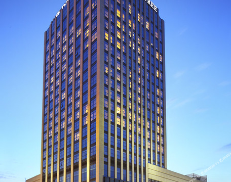 重庆万州富力希尔顿逸林酒店主图