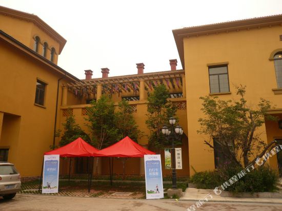 雄县温泉城鹭岛酒店