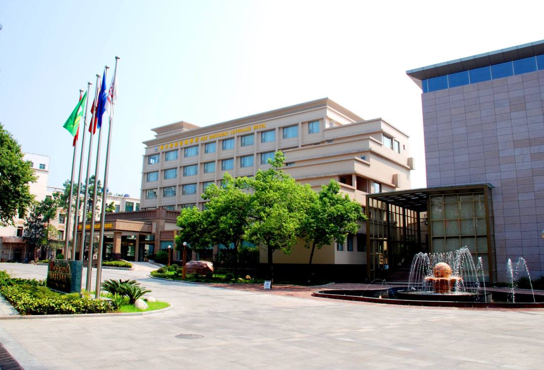 武汉知音莲花湖酒店（蔡甸大街文正街店）-官方