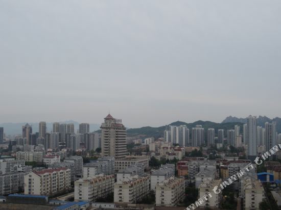 青岛岚庭CBD万达公寓酒店