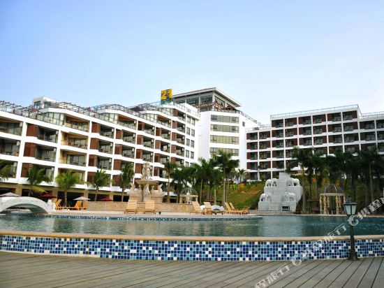 万宁老榕树酒店