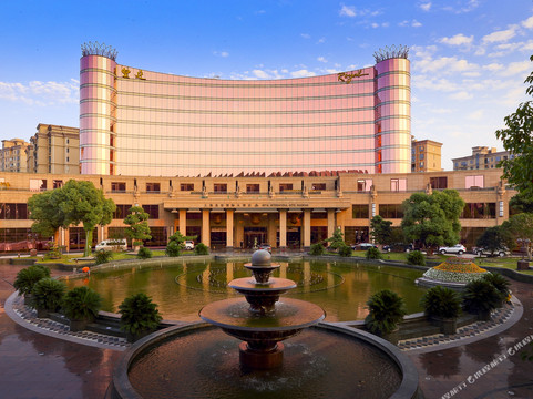 上海皇廷国际大酒店主图