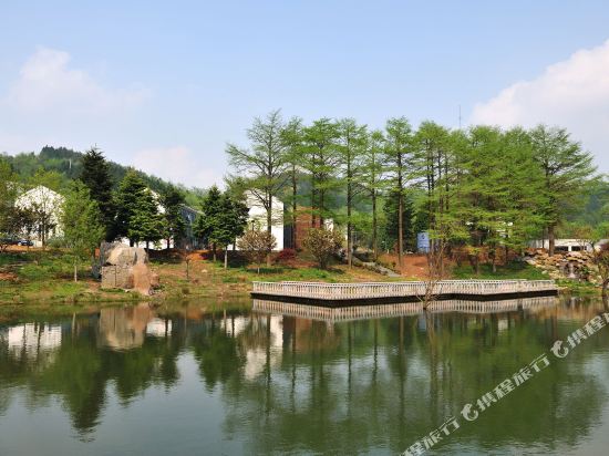 余姚仰天湖山庄