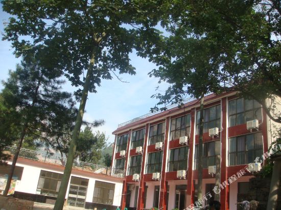 八里沟红豆山庄