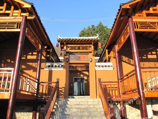 锦里沟牯石农家乐