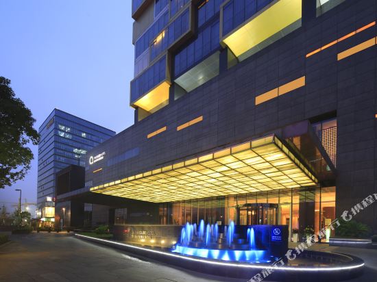 上海浦东绿地铂骊酒店