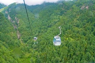 雨季徒步大理苍山，海拔2600米的玉带云游路，凉意十足