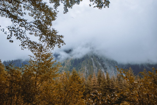 今天的九寨等来了我，也会等你的到来