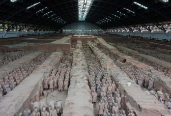 兵马俑+骊山园+铜车马+千古情一日游【打卡兵马俑发现人家】【2-8人精品小团，纯玩无购物，车队统一管理，车况好出行无忧！】