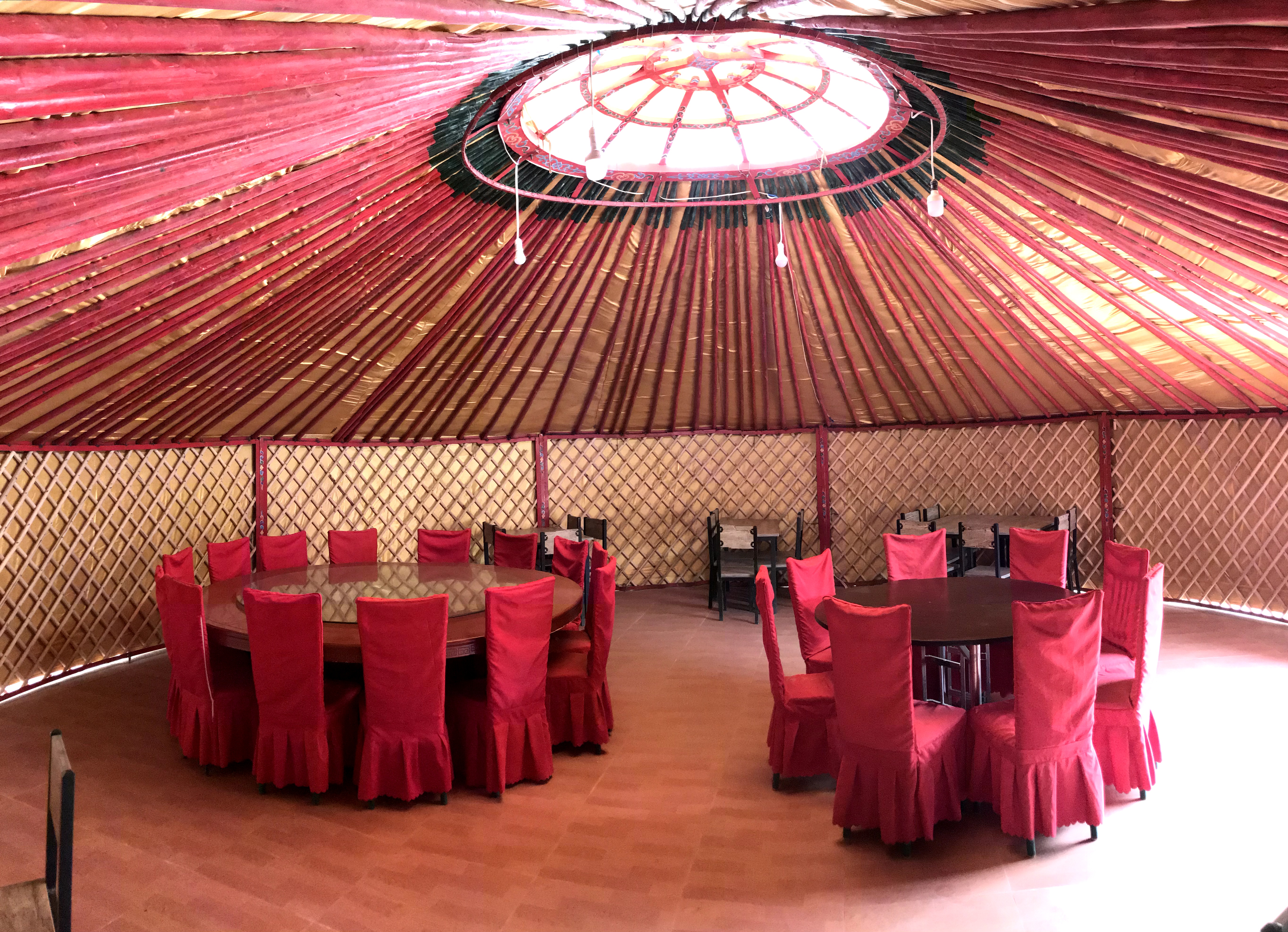 巴丹吉林沙漠庙海子营地·沙海人家