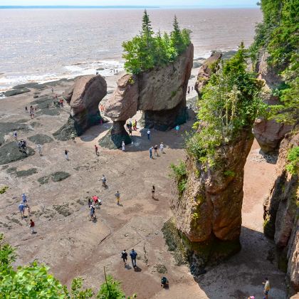 加拿大+爱德华王子岛国家公园+卢嫩堡+佩姬湾+布雷顿角高地国家公园+Cabot Trail+格罗斯莫恩国家公园+Western Brook Pond+Tablelands+特拉诺华国家公园+信号山11日10晚跟团游