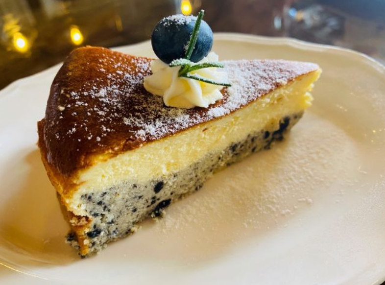 月亮与六便士Cake·Coffee·Meal(大兜路店)