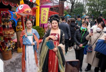 【8人小团】兵马俑+《复活的军团》+驼铃传奇/千古情一日游【[私家小团]三环内上门接送，专职司导带您游玩！】