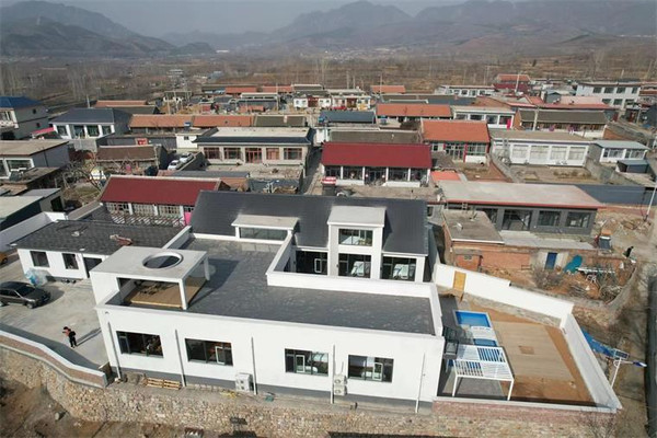 天津蓟州环秀湖水库揽景合院民宿,露台上可以俯瞰全景一览眼底,单独小院将都市与庭院人融合