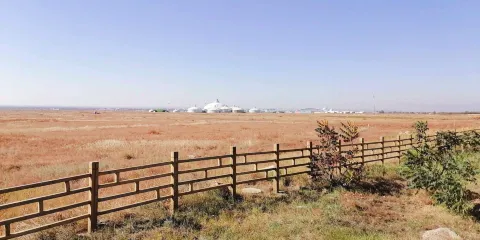 烏蘭塔拉開心牧場