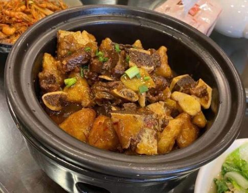万人缘酒楼(泗水新邨店)