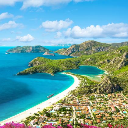 土耳其伊斯坦布尔+卡帕多奇亚+费特希耶+巴巴达10日9晚自由行