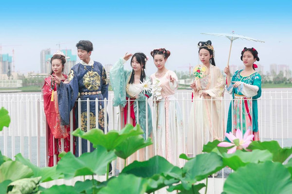 当汉服遇见三河一山绿道