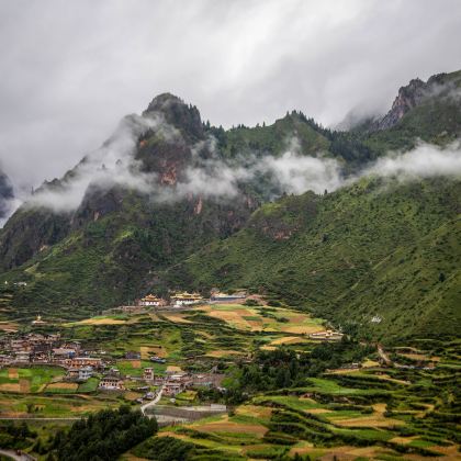 甘南+甘加秘境+扎尕那+拉卜楞寺+郎木寺+安多合作寺院米拉日巴佛阁7日6晚私家团