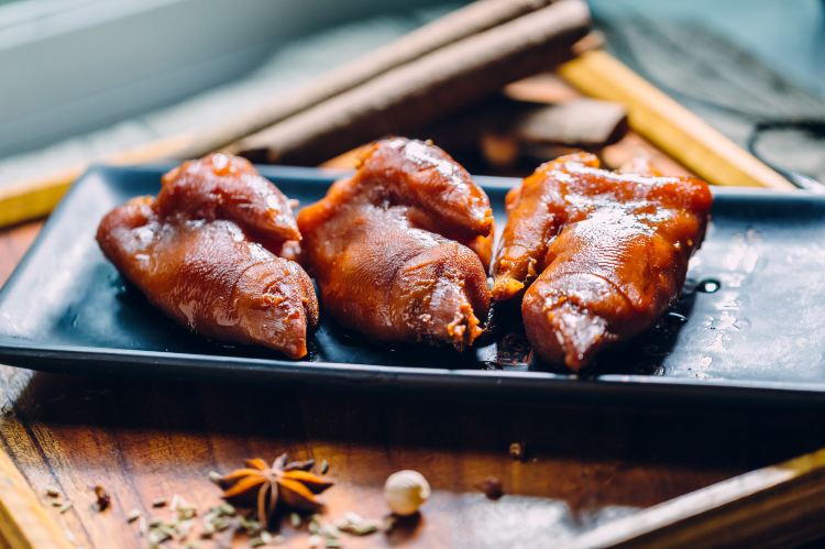 Sanzhenzhai Soy Sauce Stewed Delights