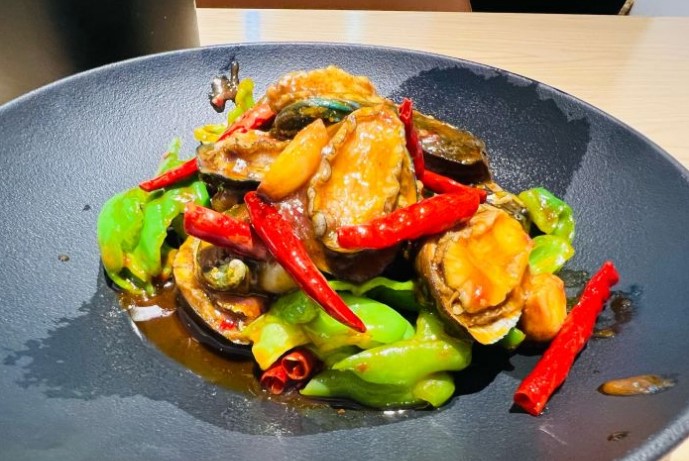 船歌鱼水饺(烟台路万象汇店)