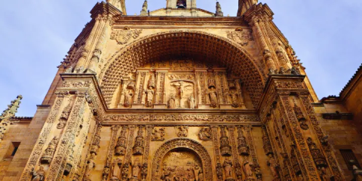 聖埃斯特萬修道院