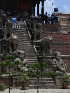 尼亚塔波拉神庙-巴克塔普尔-阿诚的白日梦