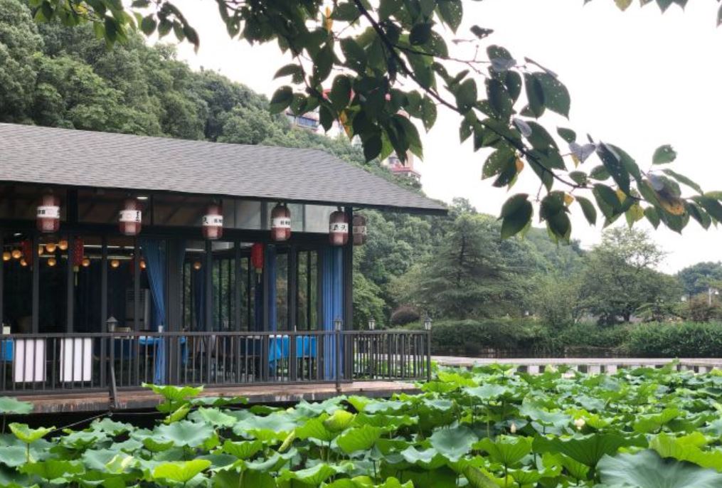 钰湘宴·剁椒鱼头王(岳麓望月公园店)