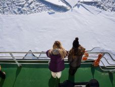 纹别市-红妆人Nefelibata