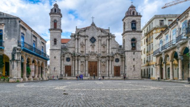 主教座堂廣場 (哈瓦那)