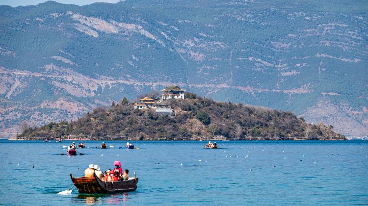 6D5N · Group Tours · Yunnan: Lijiang + Shangri-La + Lugu Lake + Meili Snow Mountain National Park