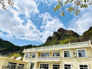 兴隆青松岭蓝色小筑农家院,附近不仅有垂钓CS,还能乘皮筏玩漂流