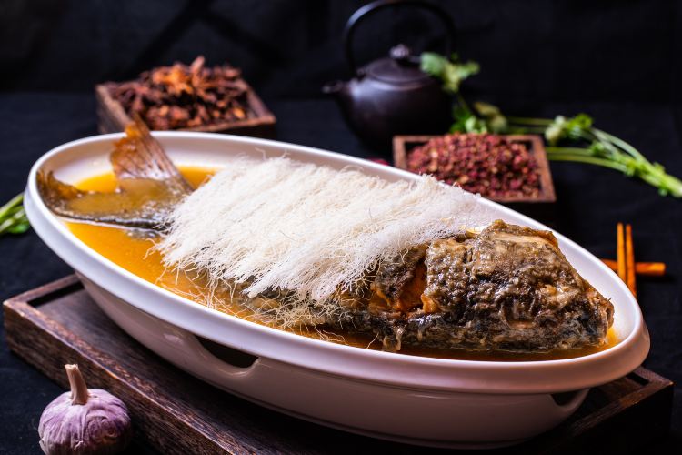 Carp blanked in baked noodles