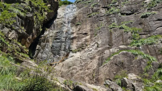 西寺飛瀑