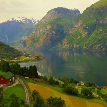 冰岛+赫尔辛基8日5晚跟团游