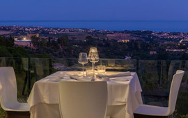 Akropolis Restaurant