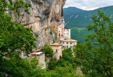 Santuario Madonna della Corona景点图片