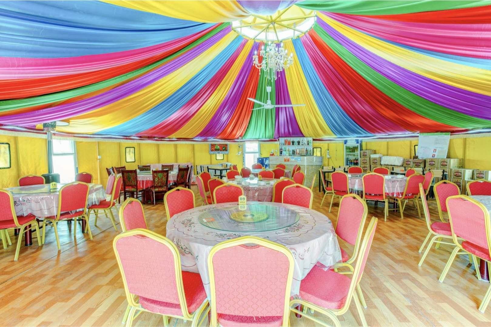 张北坝上草原聚汗轩农庄