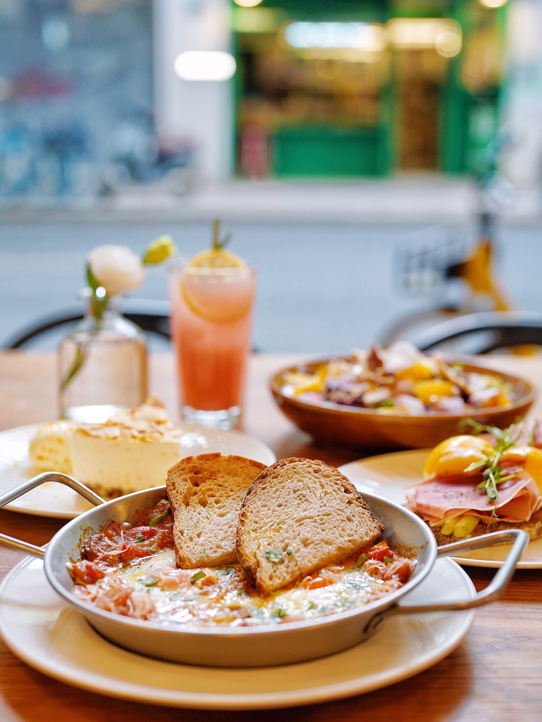 Bistro 11 Food & Wine