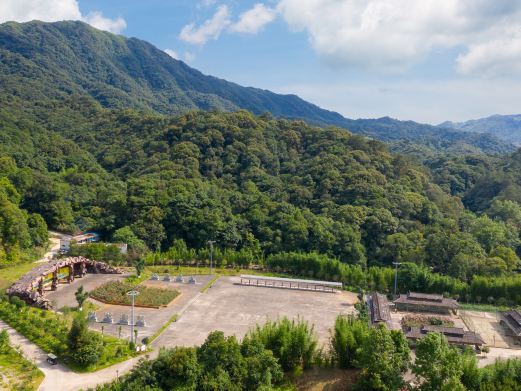 经律论文化旅游小镇