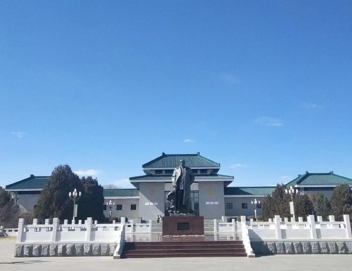 乌兰夫纪念馆