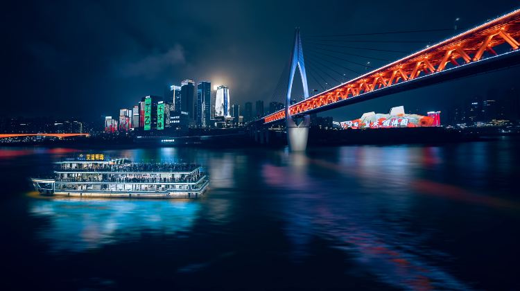 4D3N · Group Tours · In-Depth City Discovery Tour of Chongqing: Chongqing+ Zoo + Two River Night Cruise+ Yangtze River Cableway + Hongya Cave 