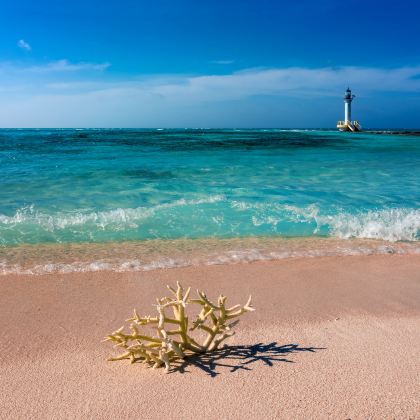 海南三亚+三沙+西沙群岛6日5晚跟团游