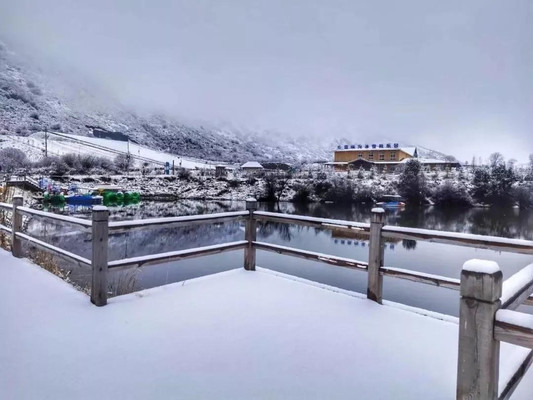 冰雪奇峡沟, 隐藏在黄龙背后的小众景点