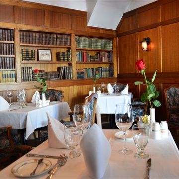 Old Surrey Restaurant餐厅图片