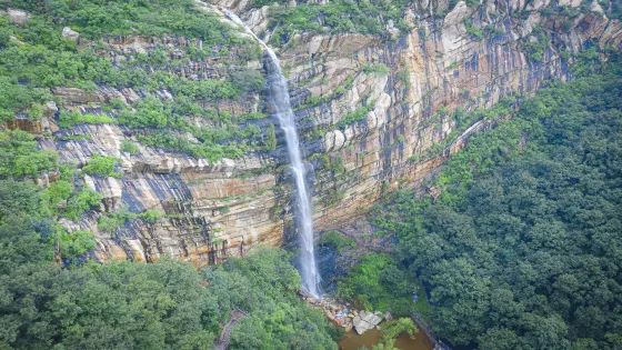 盧崖瀑布風景區