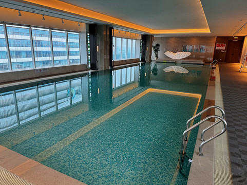 武汉光谷皇冠假日酒店主图