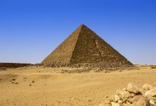 孟卡拉金字塔景点图片