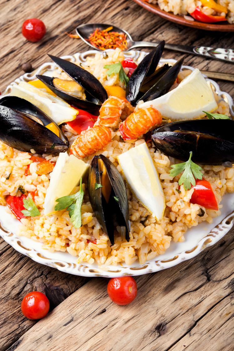 Seafood paella