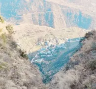 3-Day Weining Tour: Caohai Wetland and Ahsilisi Jiucaiping, Hezhang National Forest Park and Nine Hot Spring Resort